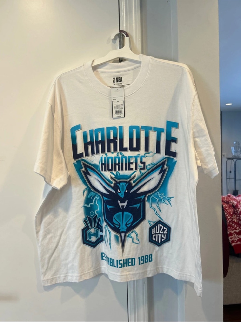 NWT Charlotte Hornets White Graphic T‑Shirt